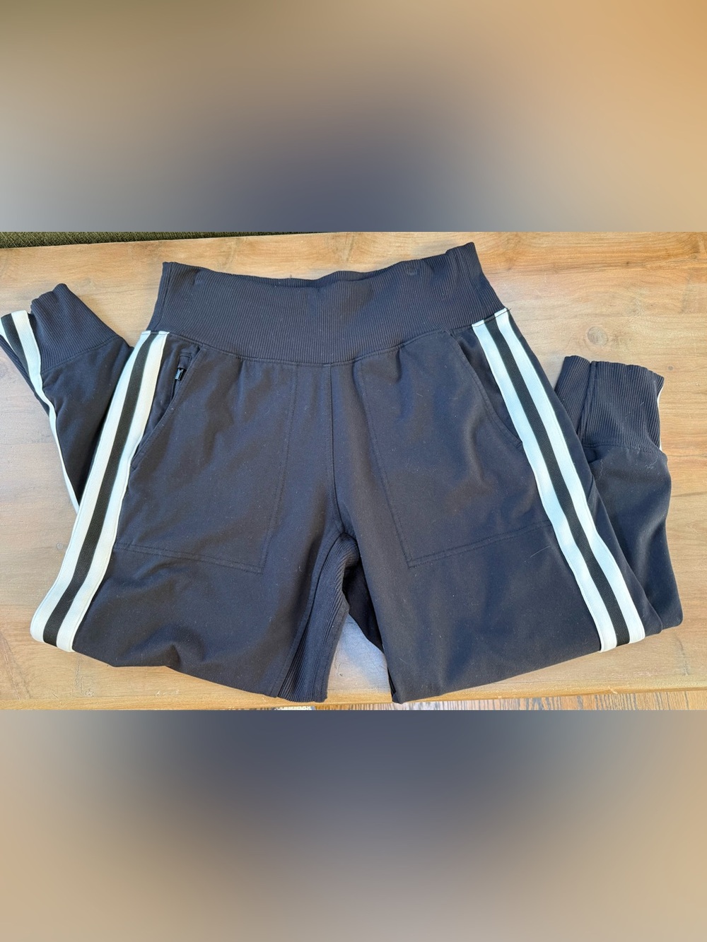 Athleta Venice jogger medium